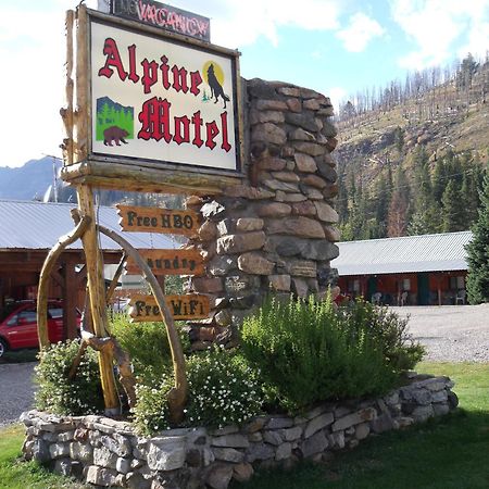 Alpine Motel Of Cooke City Ngoại thất bức ảnh
