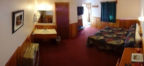Alpine Motel Of Cooke City Ngoại thất bức ảnh